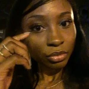 Meet your Posher, Ebony